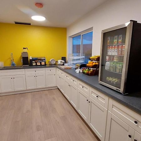 Balanced Rock Inn Фрута Екстериор снимка