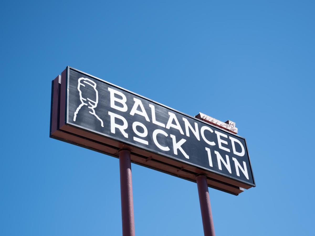Balanced Rock Inn Фрута Екстериор снимка