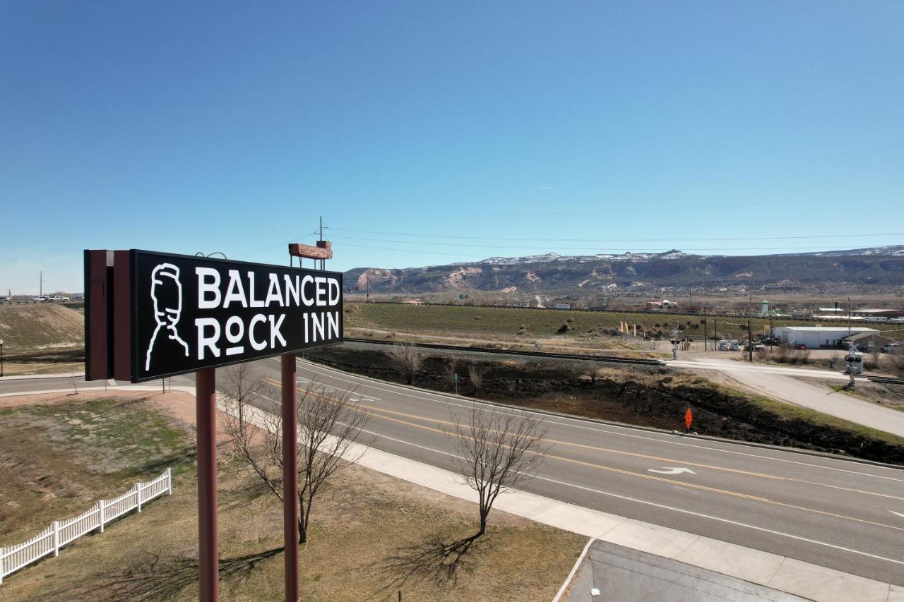 Balanced Rock Inn Фрута Екстериор снимка