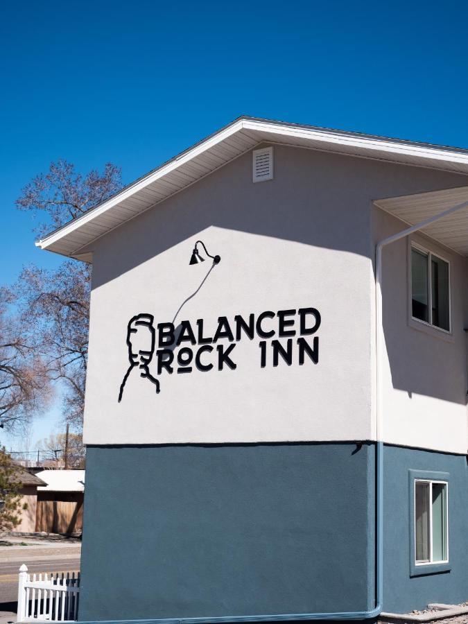 Balanced Rock Inn Фрута Екстериор снимка