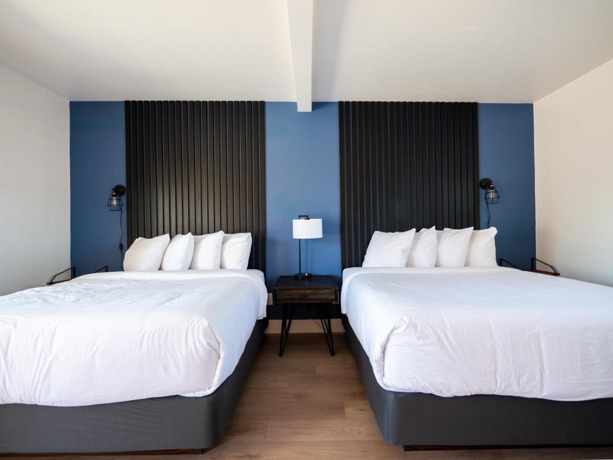 Balanced Rock Inn Фрута Екстериор снимка