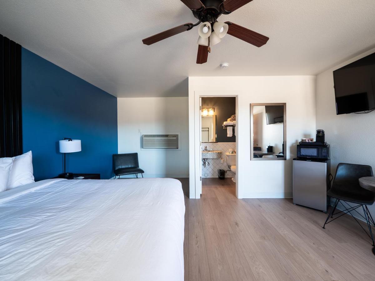 Balanced Rock Inn Фрута Екстериор снимка