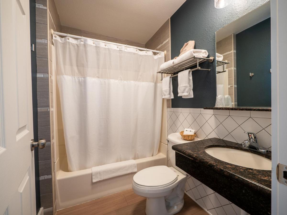 Balanced Rock Inn Фрута Екстериор снимка