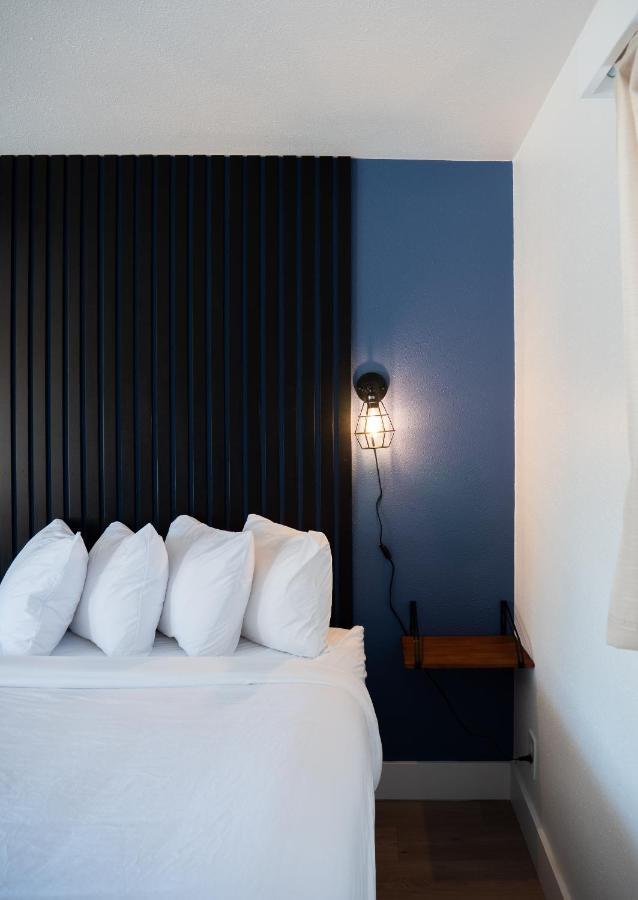 Balanced Rock Inn Фрута Екстериор снимка