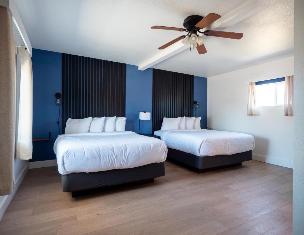 Balanced Rock Inn Фрута Екстериор снимка