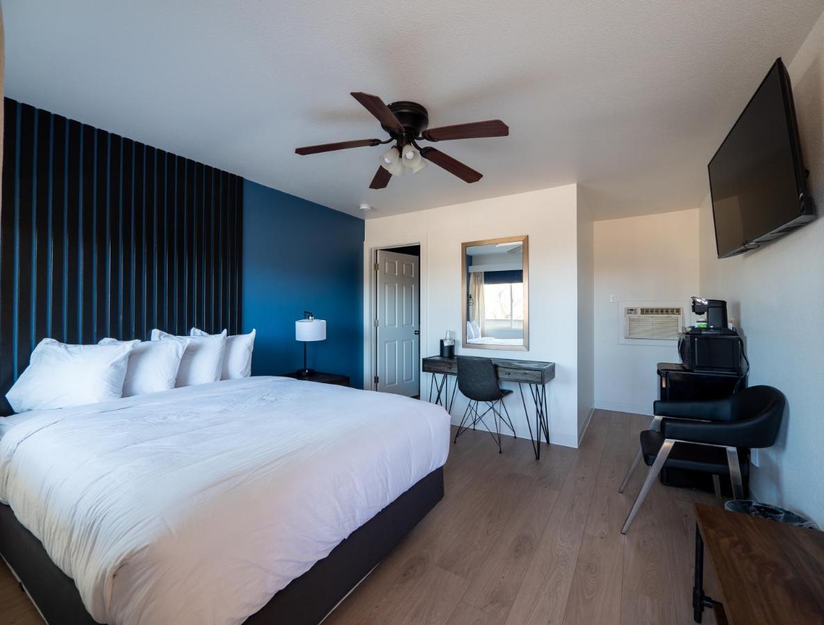 Balanced Rock Inn Фрута Екстериор снимка